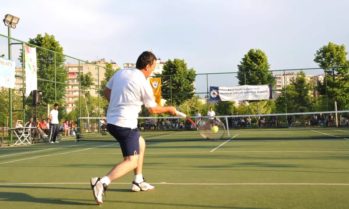 Kayapınar Belediyesi Tenis Turnuvası Sona Erdi