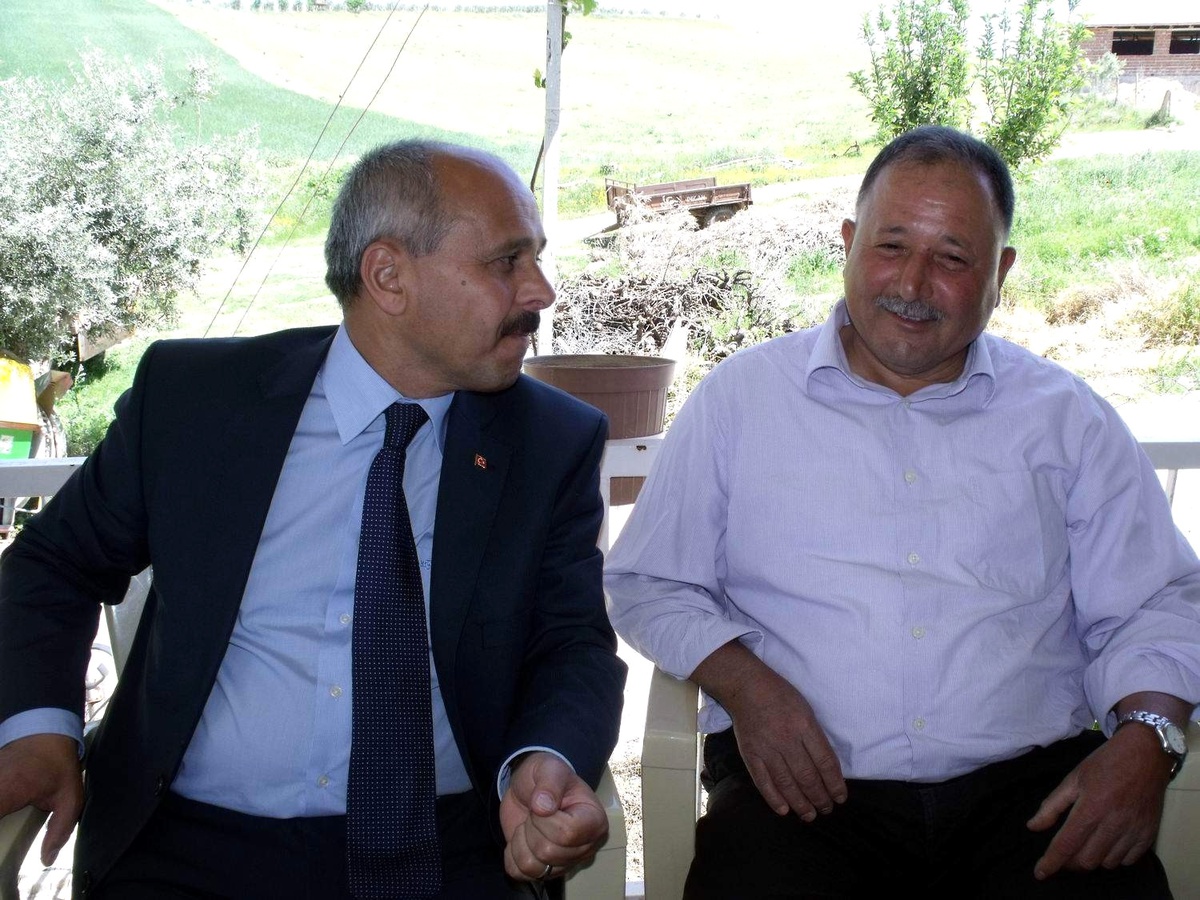 Muhtar ve Azaları Köyleri İçin Seferber Oldu
