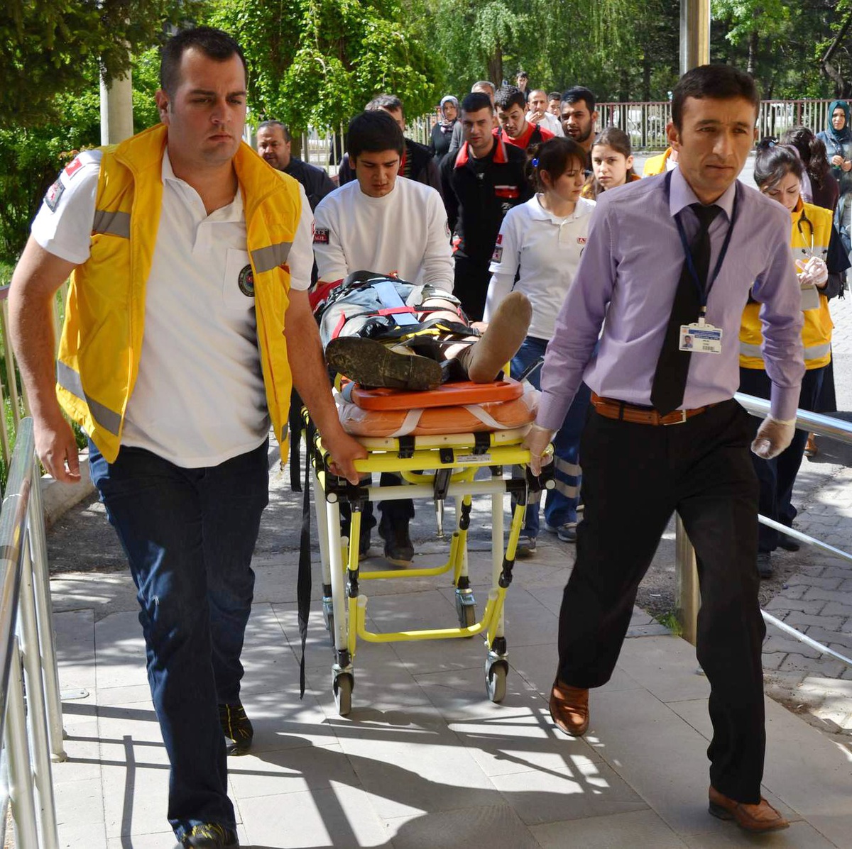 Niğde\'de Otomobilin Çarptığı Yaya Hastanelik Oldu