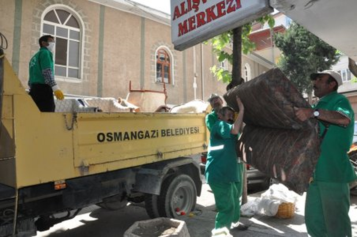 Osmangazi\'de Çöp Ev Operasyonu