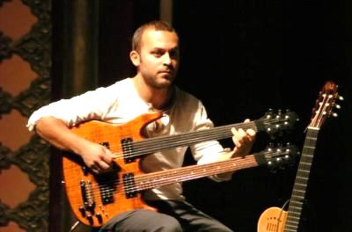 Perdesiz Gitarla Caz Keyfi