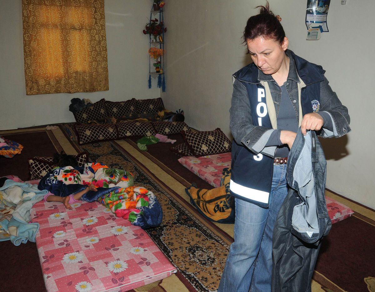 Polisin Uyandırmayan Operasyonu