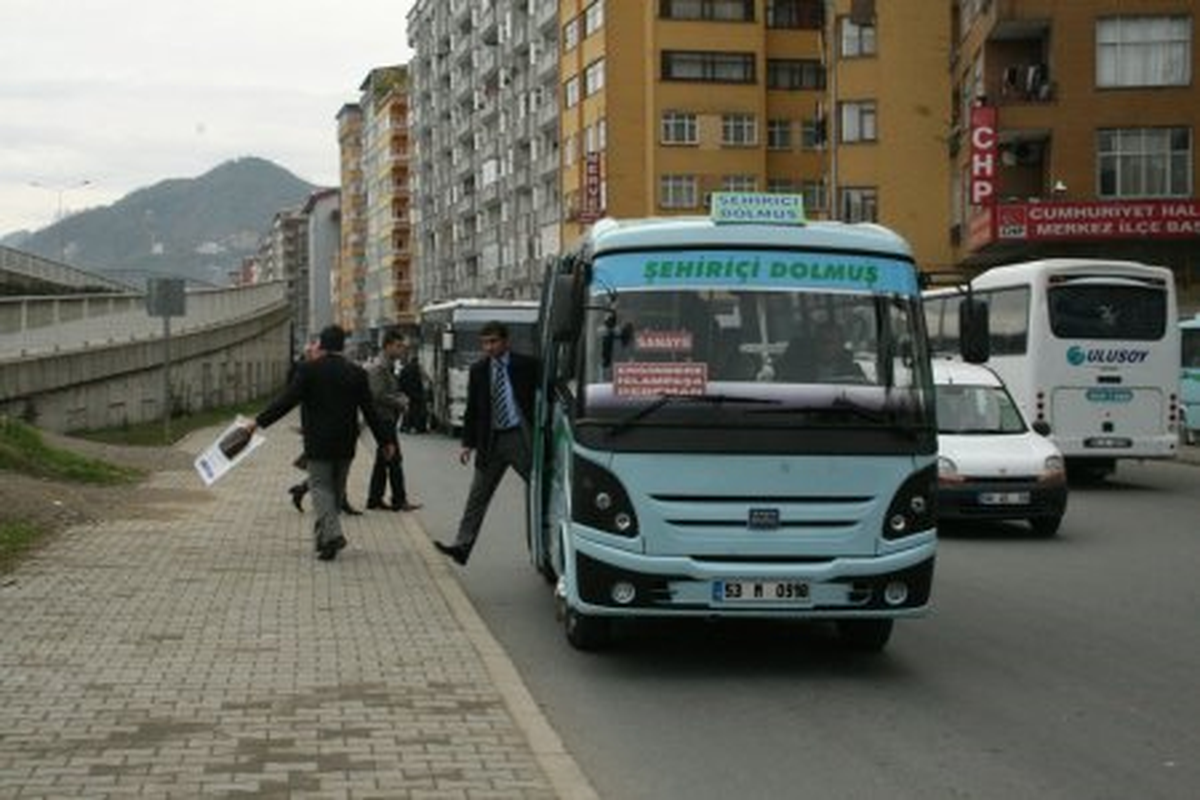 Rize Belediyesinden Ücretsiz Otobüs.