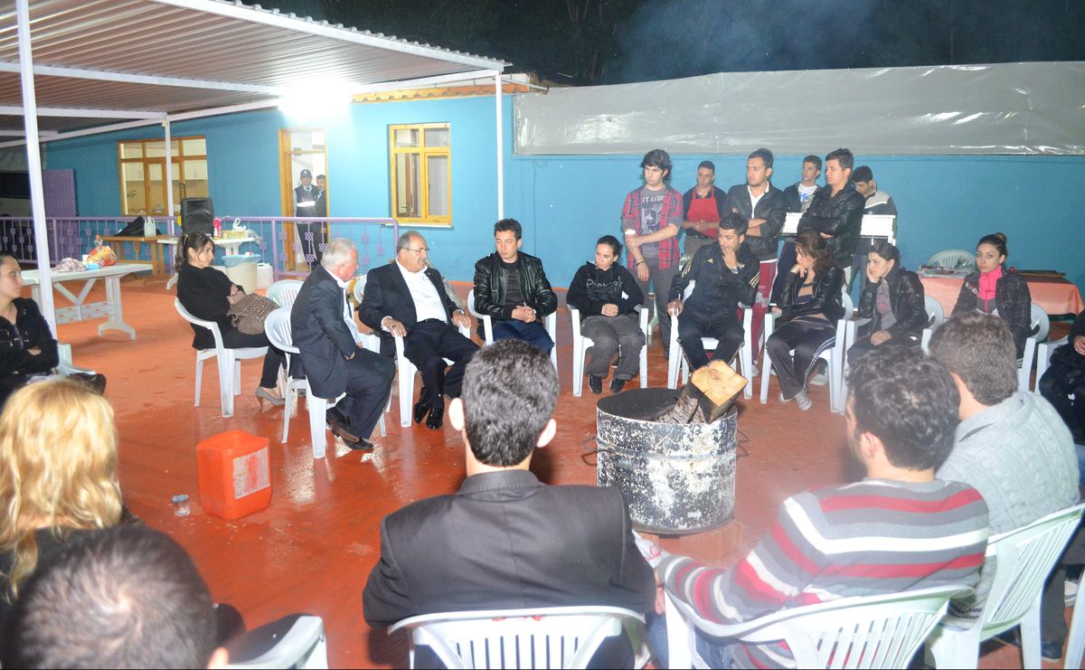 Salim Uslu Üniversite Öğrencileri ile Bir Araya Geldi