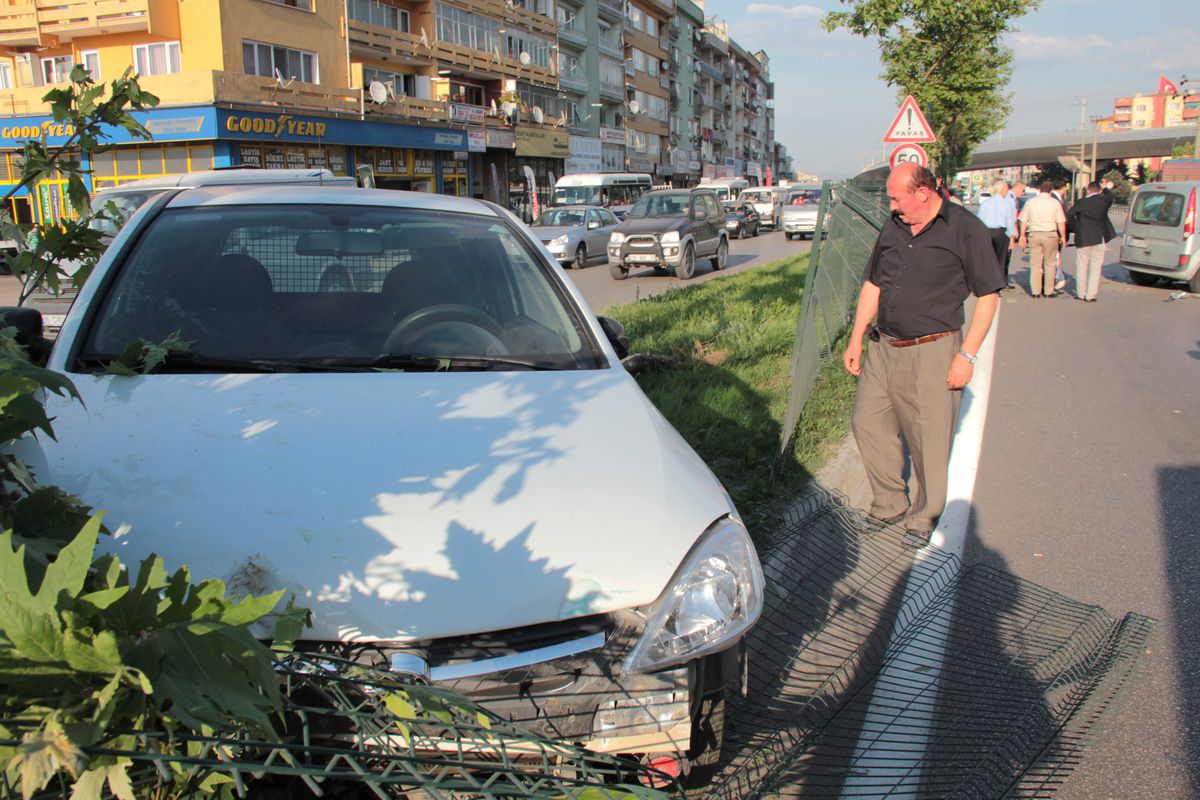 Trafik Haftası\'nda Kaza: 4 Yaralı
