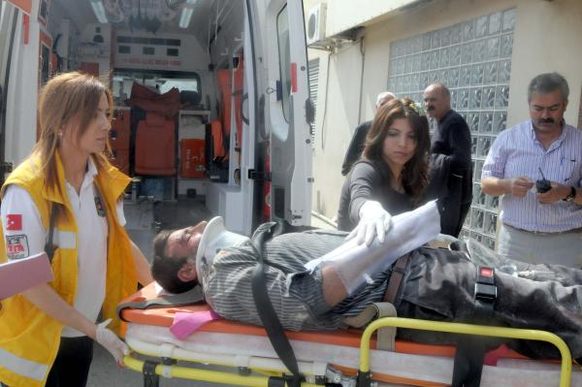 Yıkılan Duvarın Altında Kalan İnşaat İşçisi Öldü