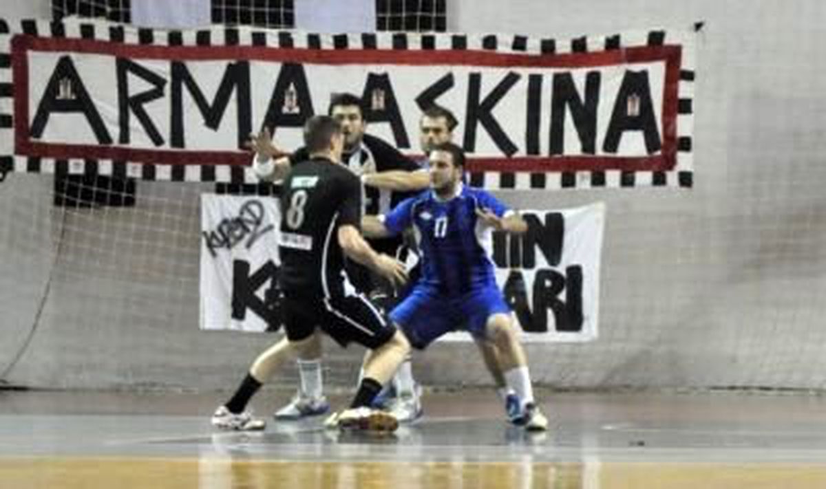 2012 Sezonunu Şampiyon Tamamladı