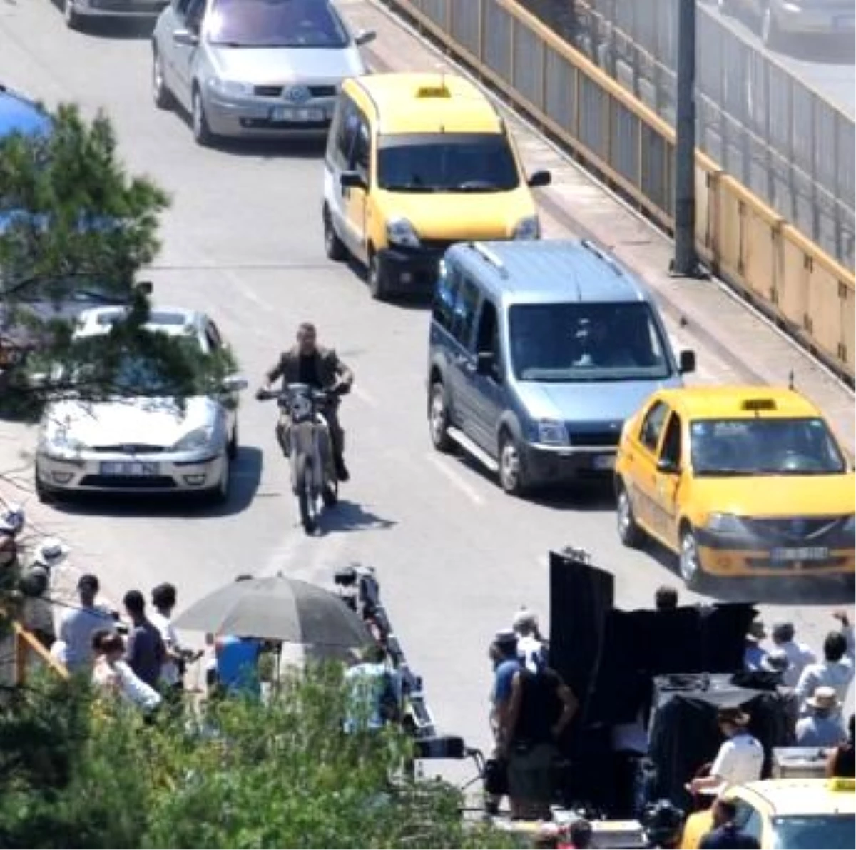 Adana\'da James Bond İçin Yine Köprü Kapatıldı