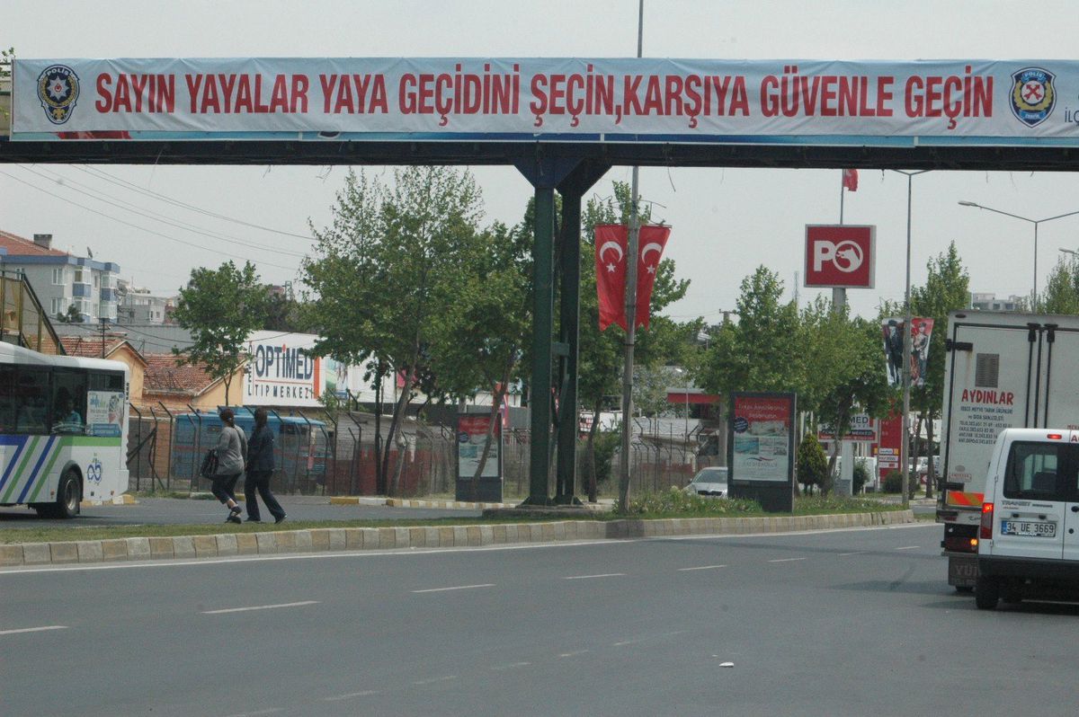 Afişler de Fayda Etmedi