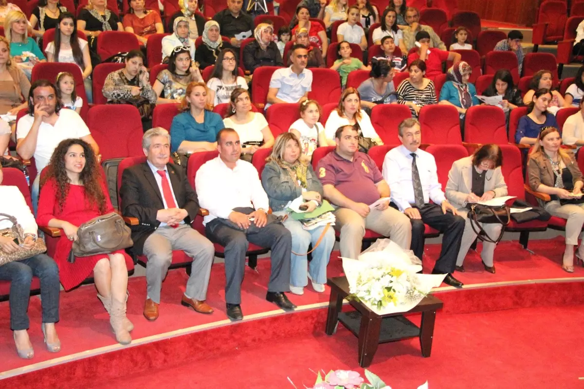 Akdeniz\'de \'Şiir\' ve \'Dans\' Dolu Gece