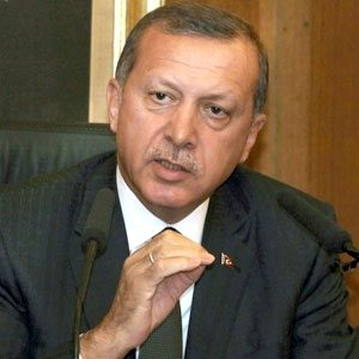 Başbakan Erdoğan.' Demokrasinin Bir Tartışma Rejimi Olduğunu Kavramamız Öğrenmemiz Lazım.'