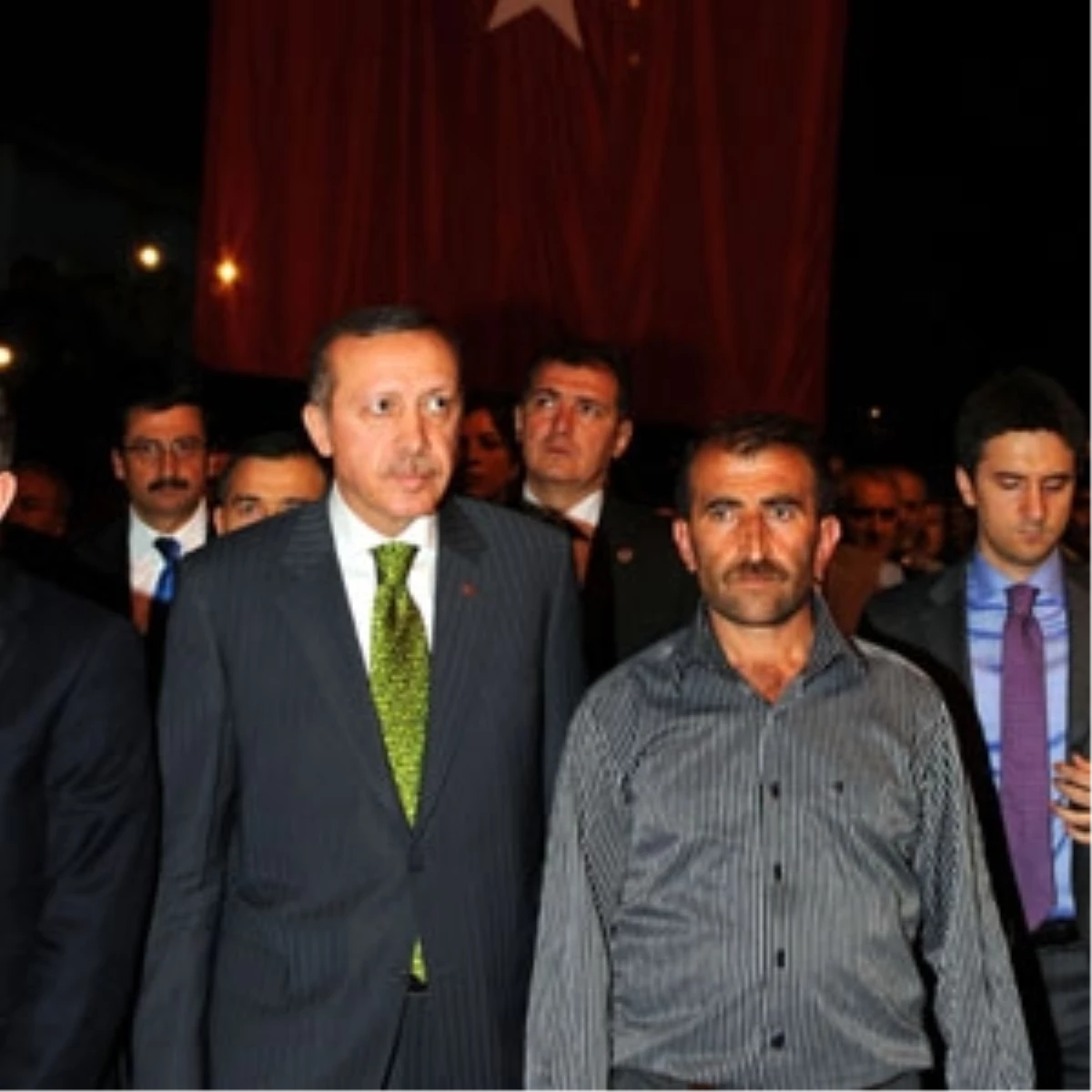 Başbakan Erdoğan Şehit Ailesini Ziyaret Etti