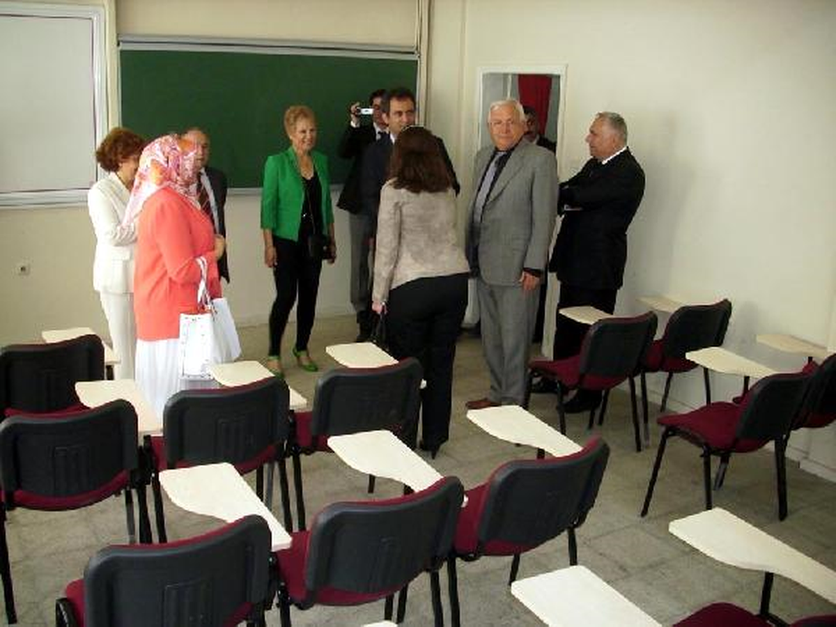 Bülent Ecevit Üniversitesi'ne Hayırseverlerden Destek