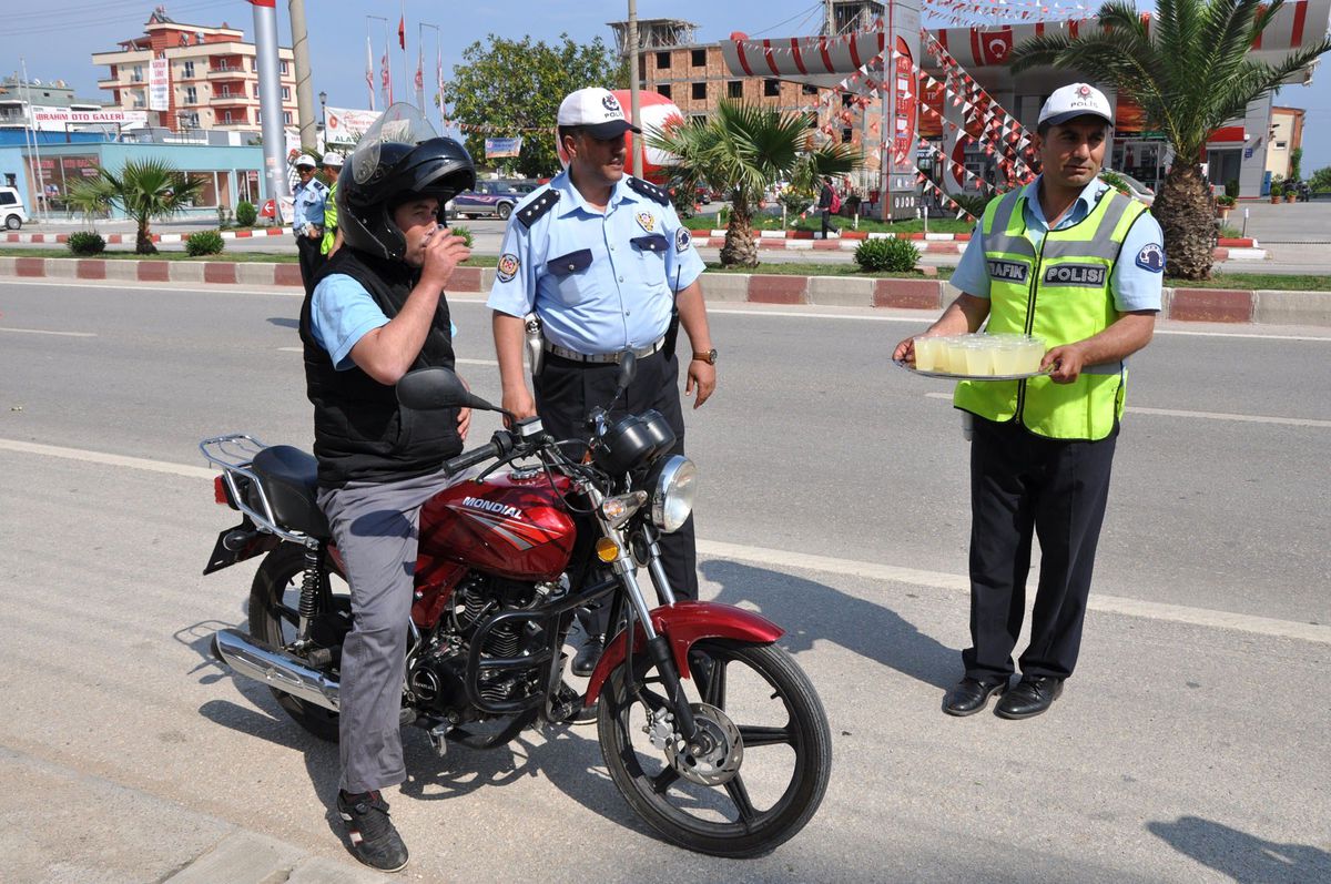 Erdemli'de Limonatalı Trafik Denetimi