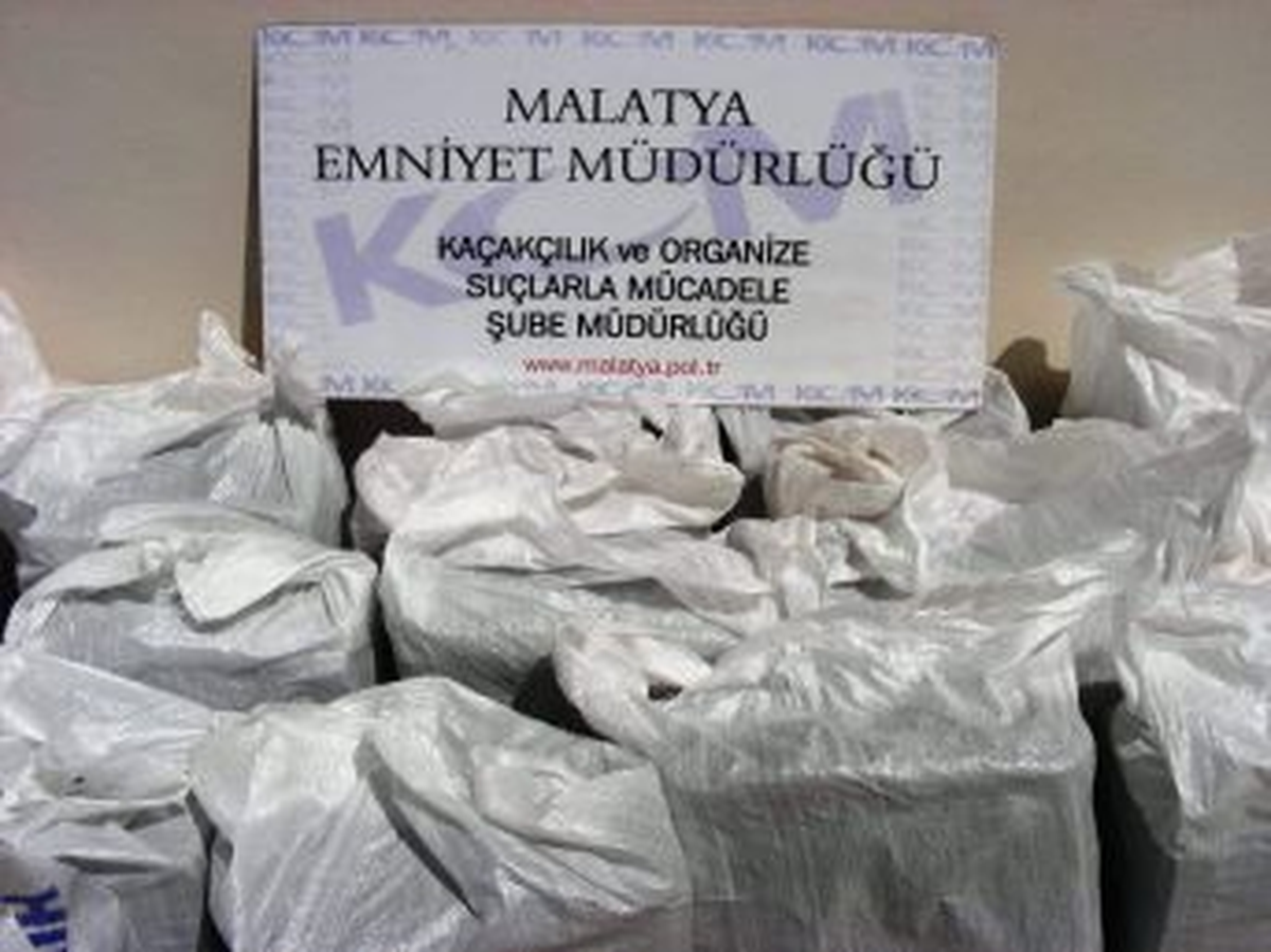 Kargo Aracında 18 Bin 120 Paket Kaçak Sigara Ele Geçirildi