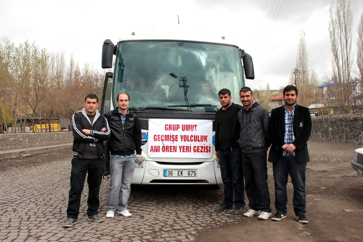 Kaü Öğrencilerinden İlköğretim Okulu Öğrencilerine Anlamlı Gezi