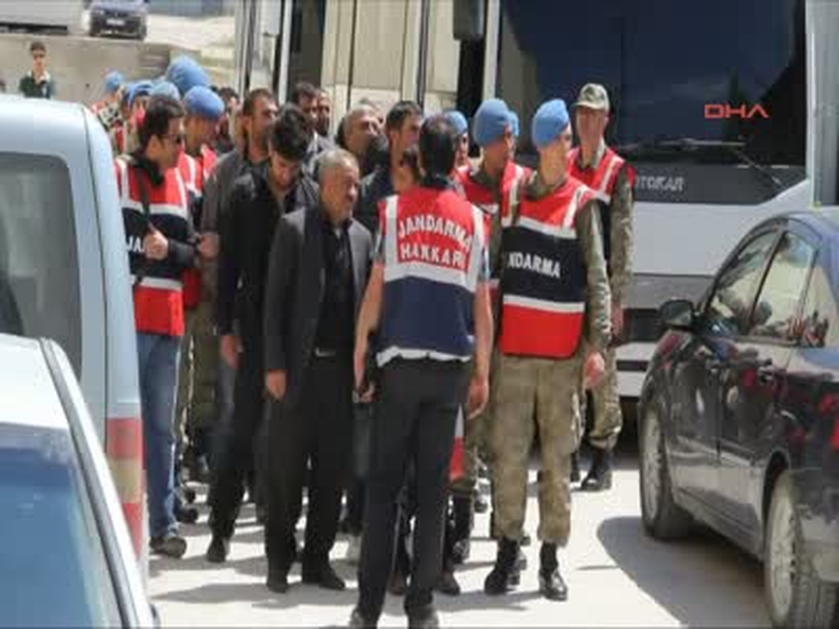 Kck Şüphelileri Adliyeye Çıkarıldı