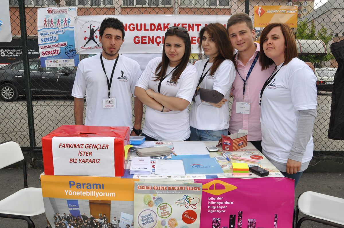 Kent Konseyi Gençlik Meclisi Öğrencileri Bilgilendiriyor