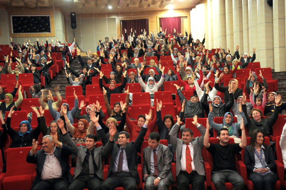 Kepez'den 10 Bin Öğrenci Velisine İletişim Eğitimi
