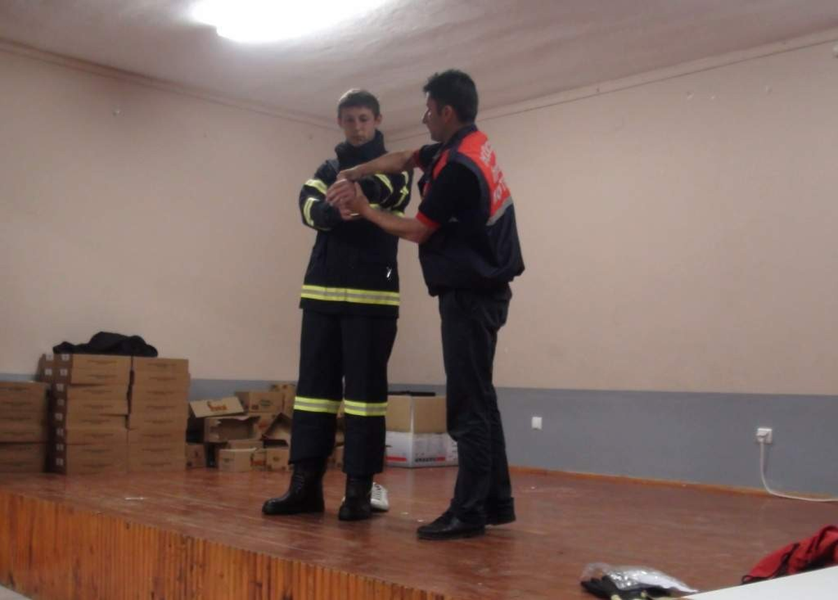 Kocaeli'de 41 Kişi Daha Gönüllü İtfaiyeci Oldu