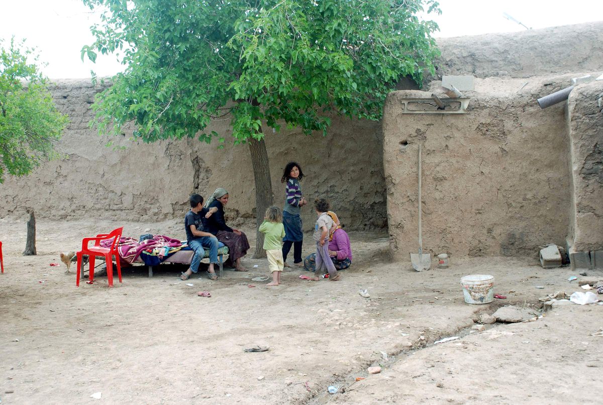 Kocası İkinci Evliliğini Yapan Kadın, 10 Çocuğu ile Ortada Kaldı