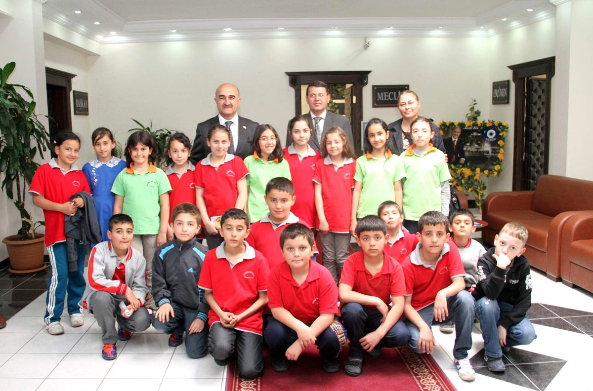 Öğrencilere Yerel Yönetimler Dersi