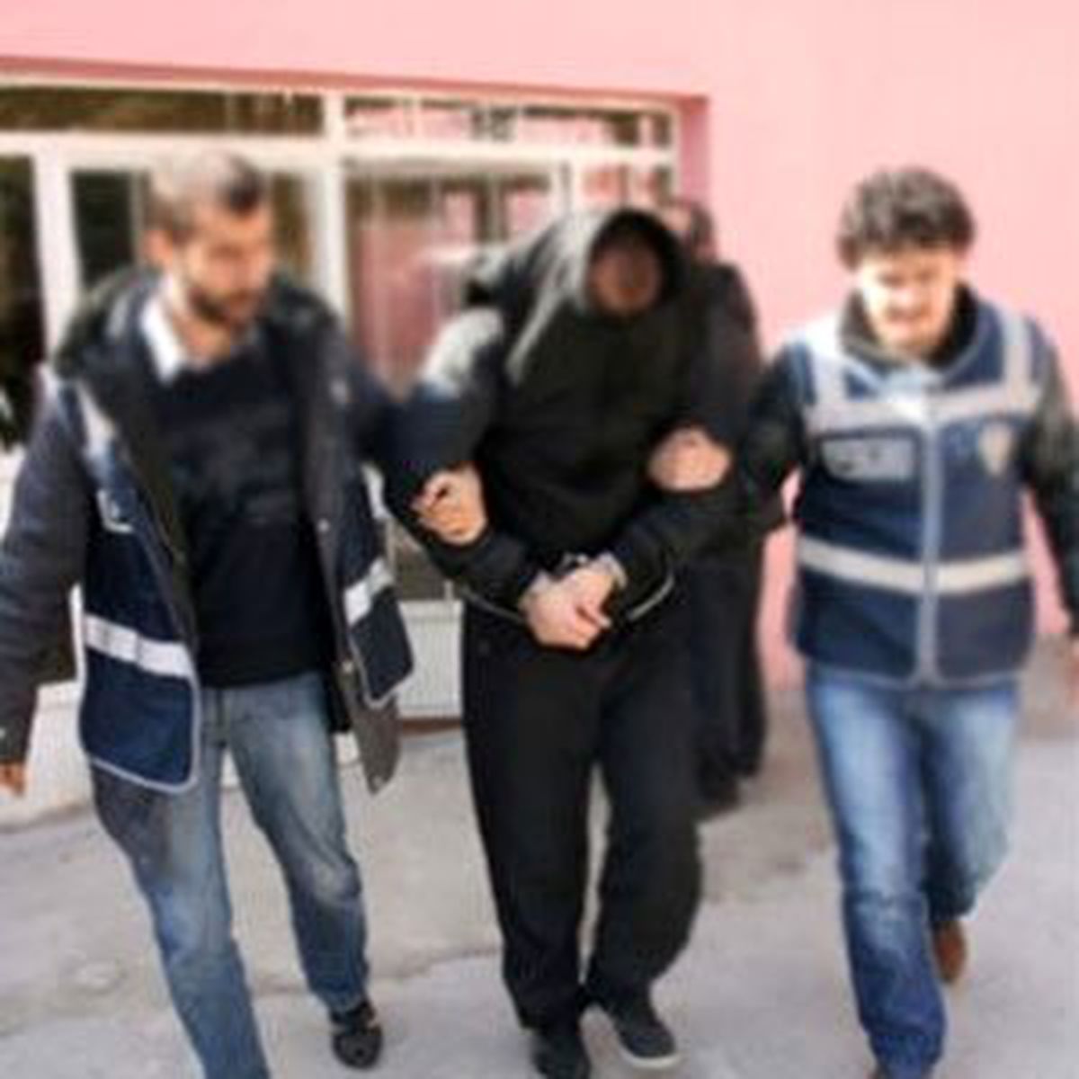 Okmeydanı\'nda Terör Operasyonu (1)