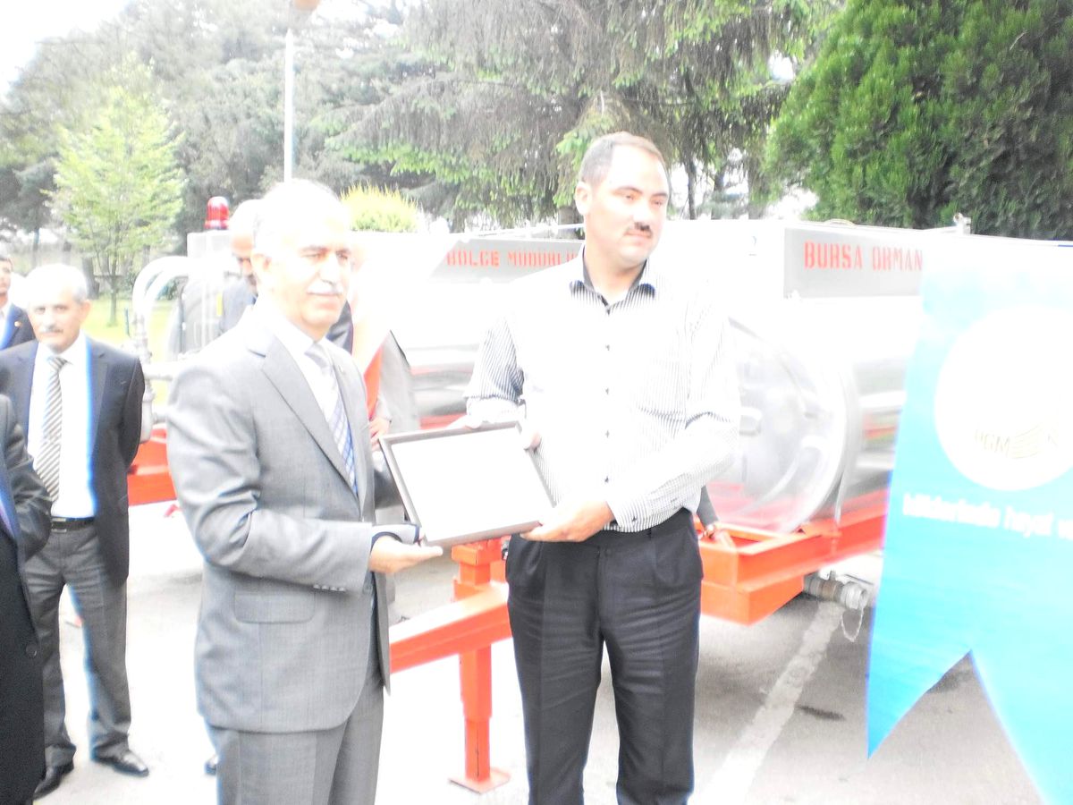 Orman Genel Müdürlüğü Köylere Su Tankeri Dağıttı
