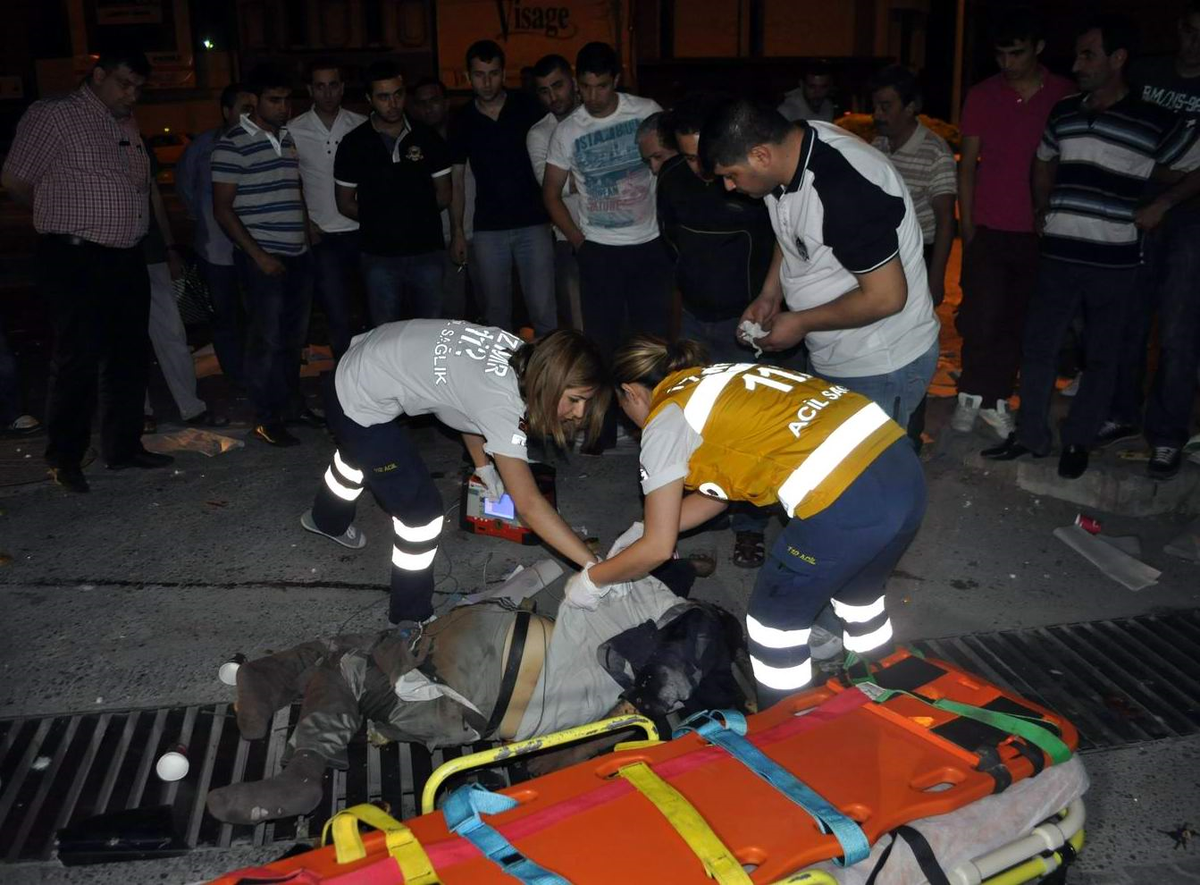 Otomobilin Çarptığı Adam Öldü