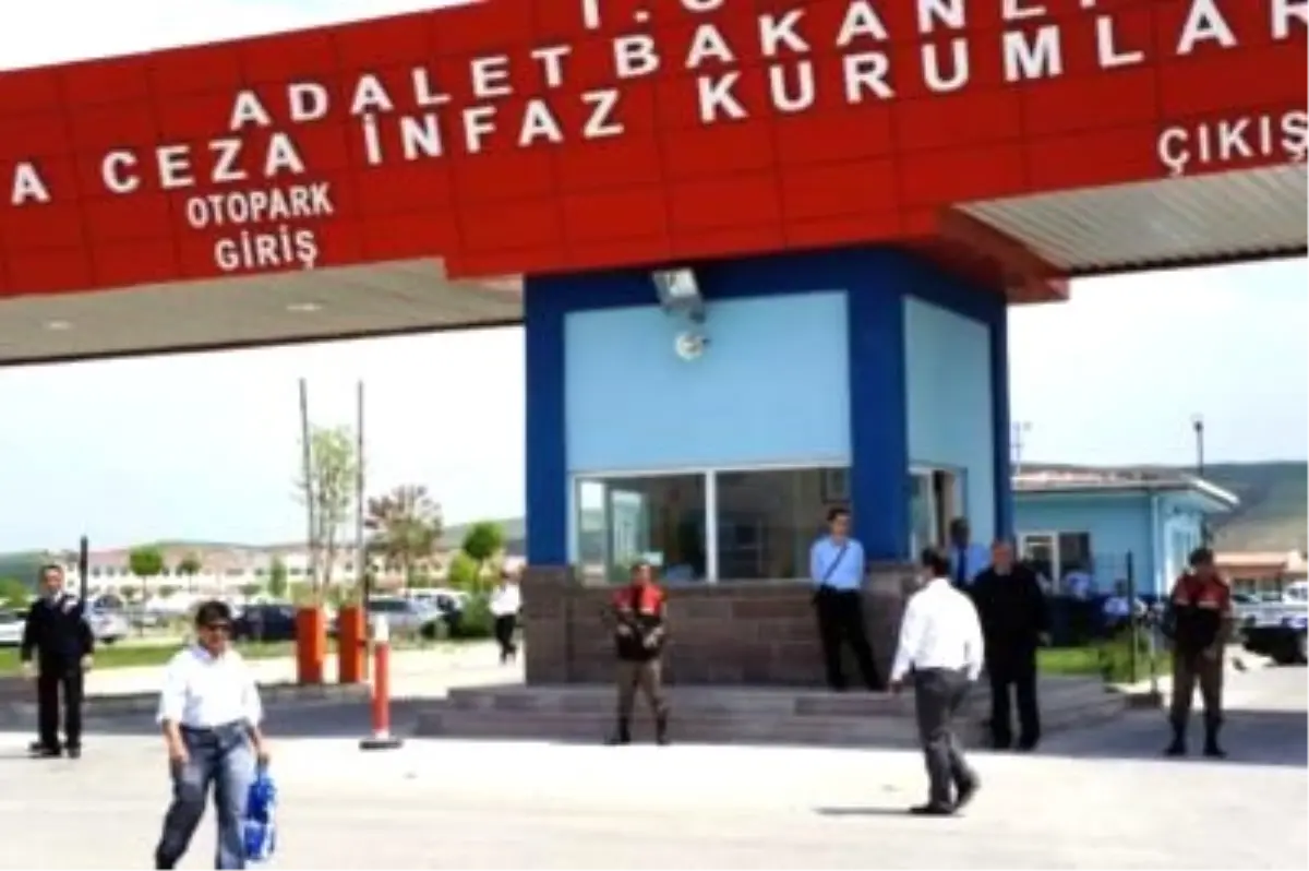 Sincan Cezaevi Önündeki Silahlı Saldırı