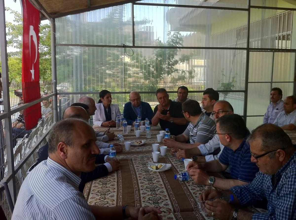 TBMM Başkanlık Divanı Üyesi Özlem Yemişçi Makedonlar Derneği\'nin Hıdrellez Etkinliğine Katıldı