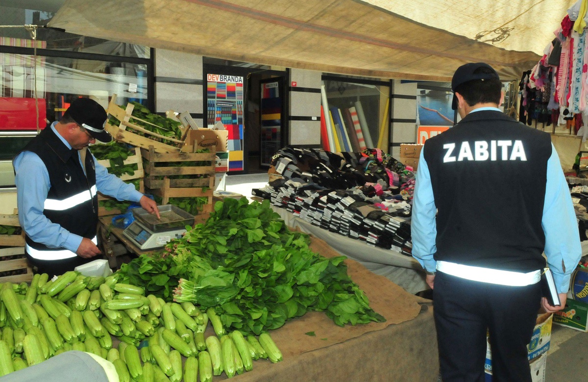 Tuzla Zabıtası Denetimlerini Sürdürüyor