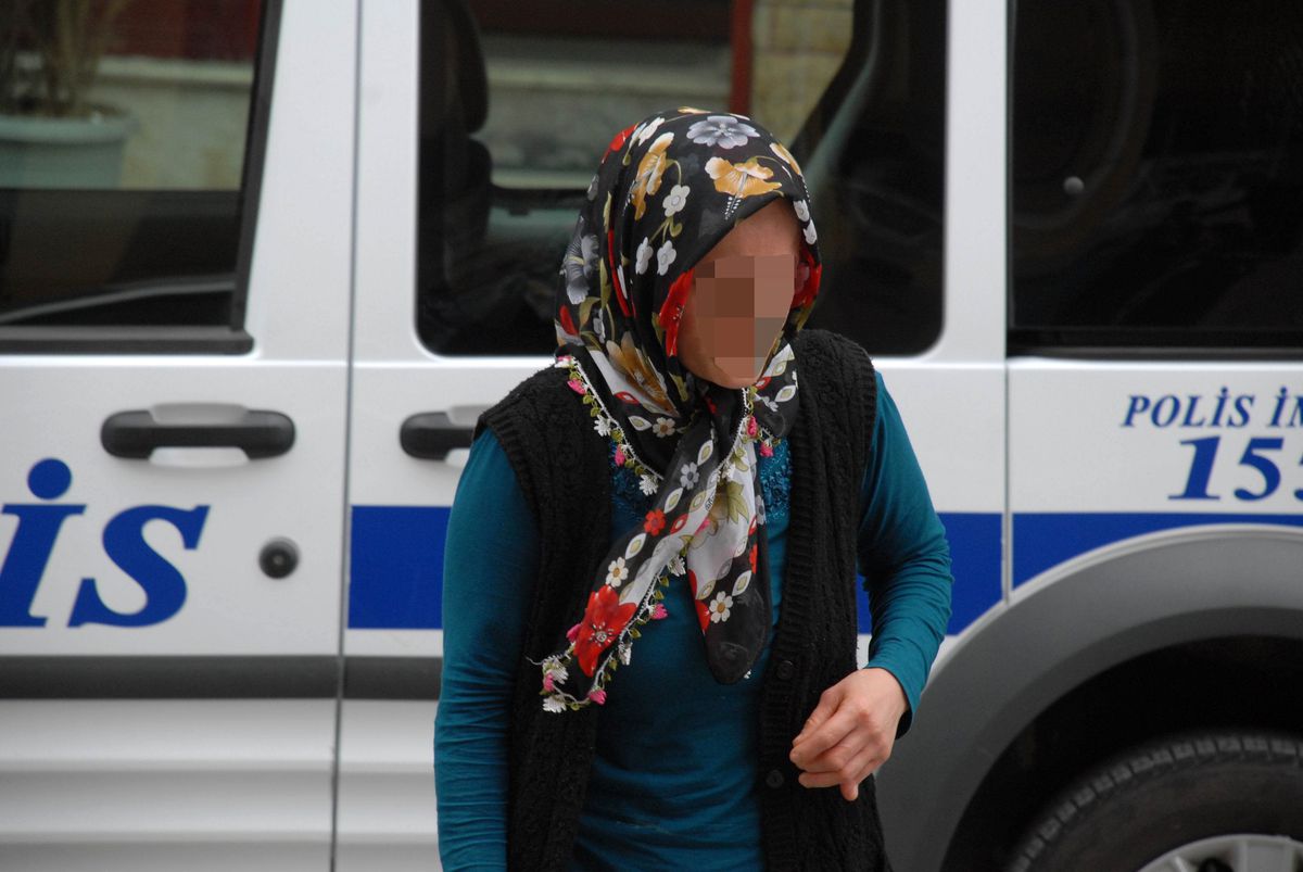3.5 Aylık Bebeğini Çöpe Attı
