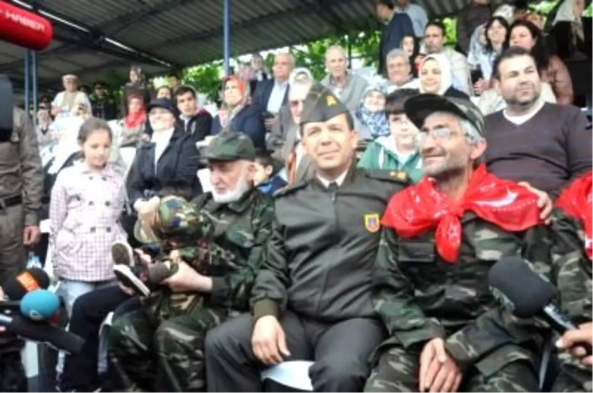 94 Engellinin Bir Günlük Askerlik Heyecanı