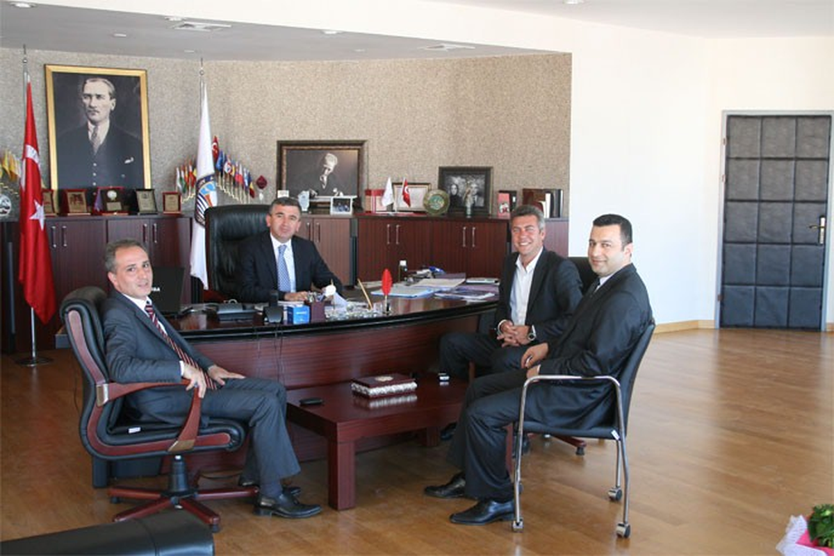 Akçakoca Denizcilik ve Yelken Kulübü Başkan Fikret Albayrak\'ı Ziyaret Etti