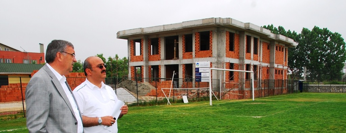 Amatör Spor Evi Yükseliyor