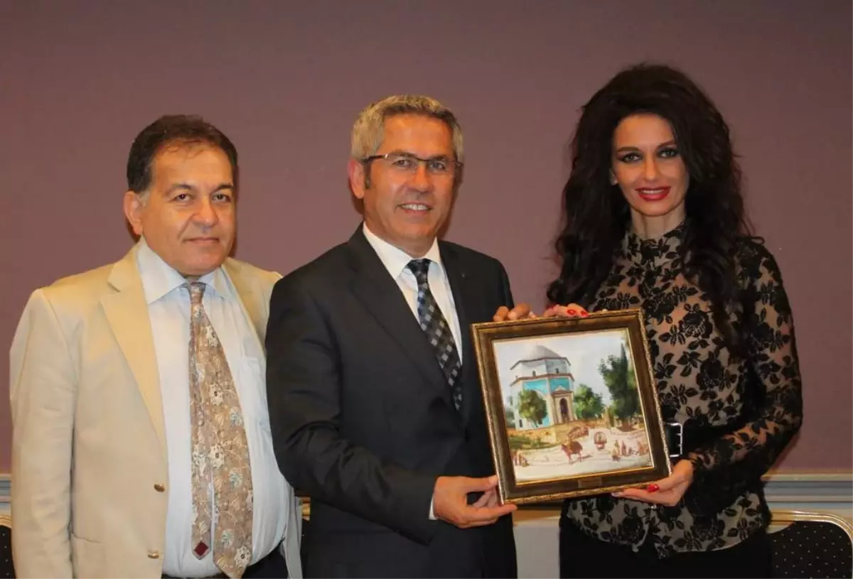 Balkansiad'dan Zeki Müren Derneği'ne Destek