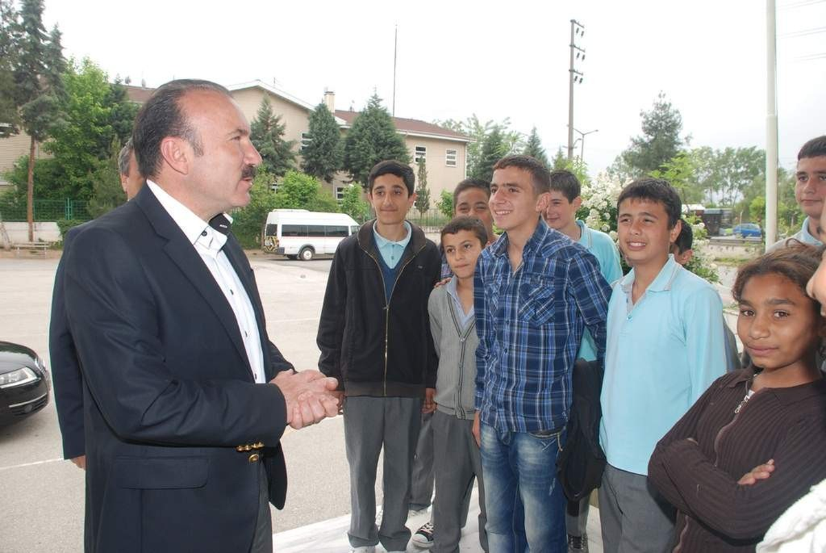 Başkan Doğan\'dan Çat Kapı Okul Ziyareti