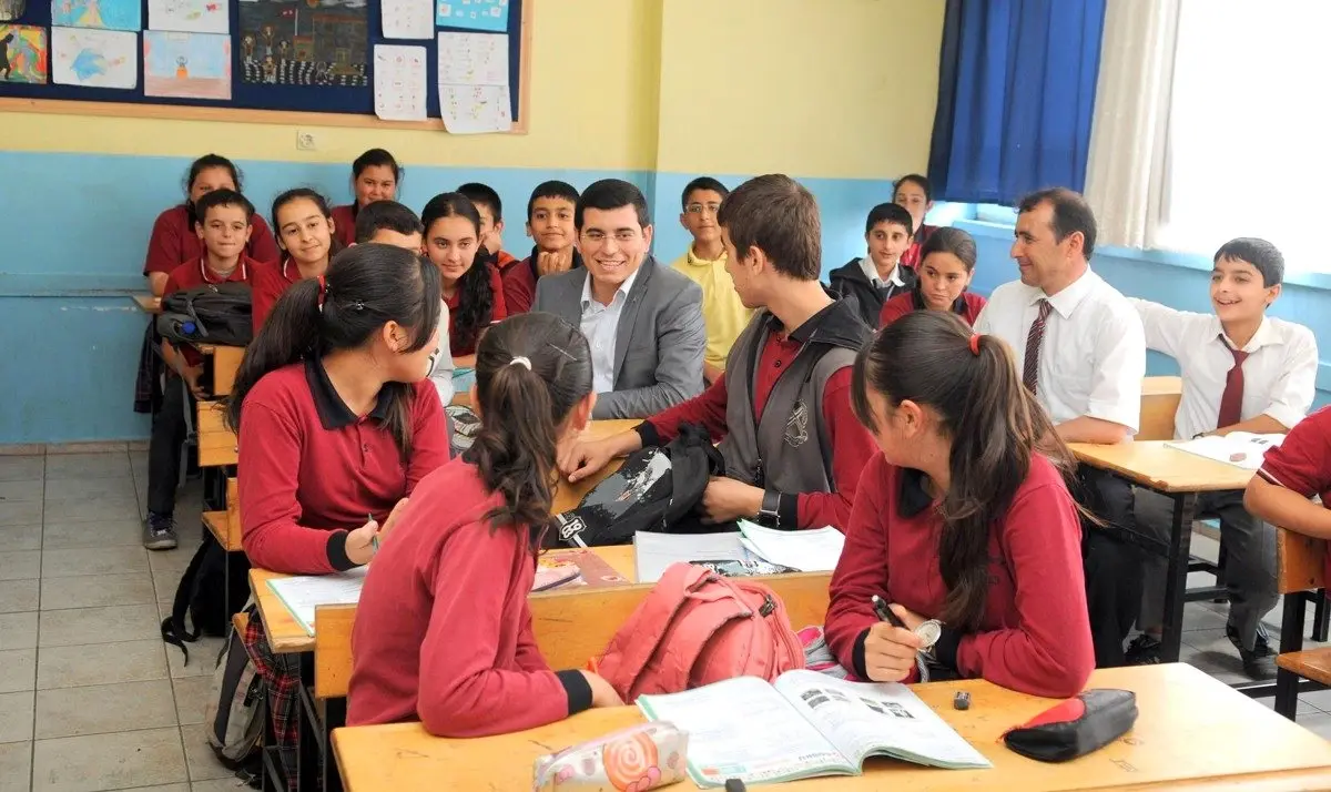 Başkan Tütüncü\'den Öğrencilere Ziyaret