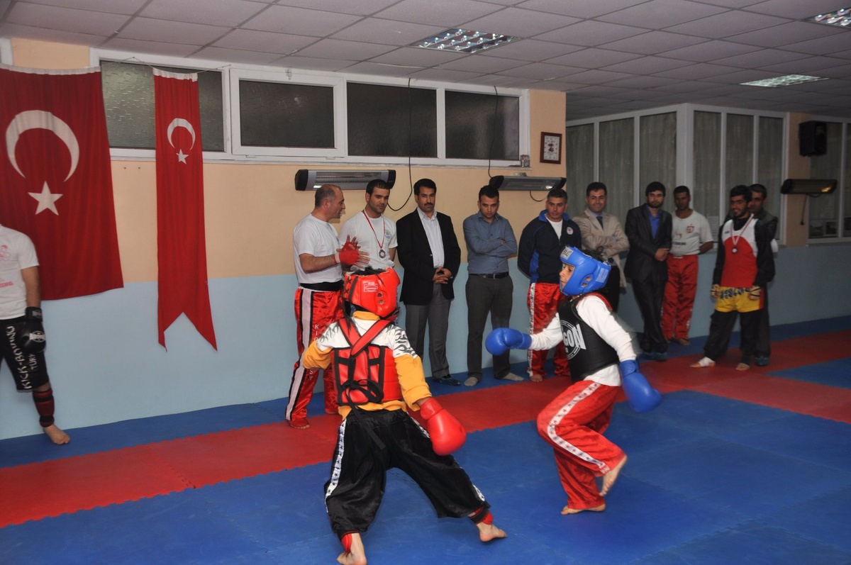 Başkan Yaman Şampiyonları Ziyaret Etti