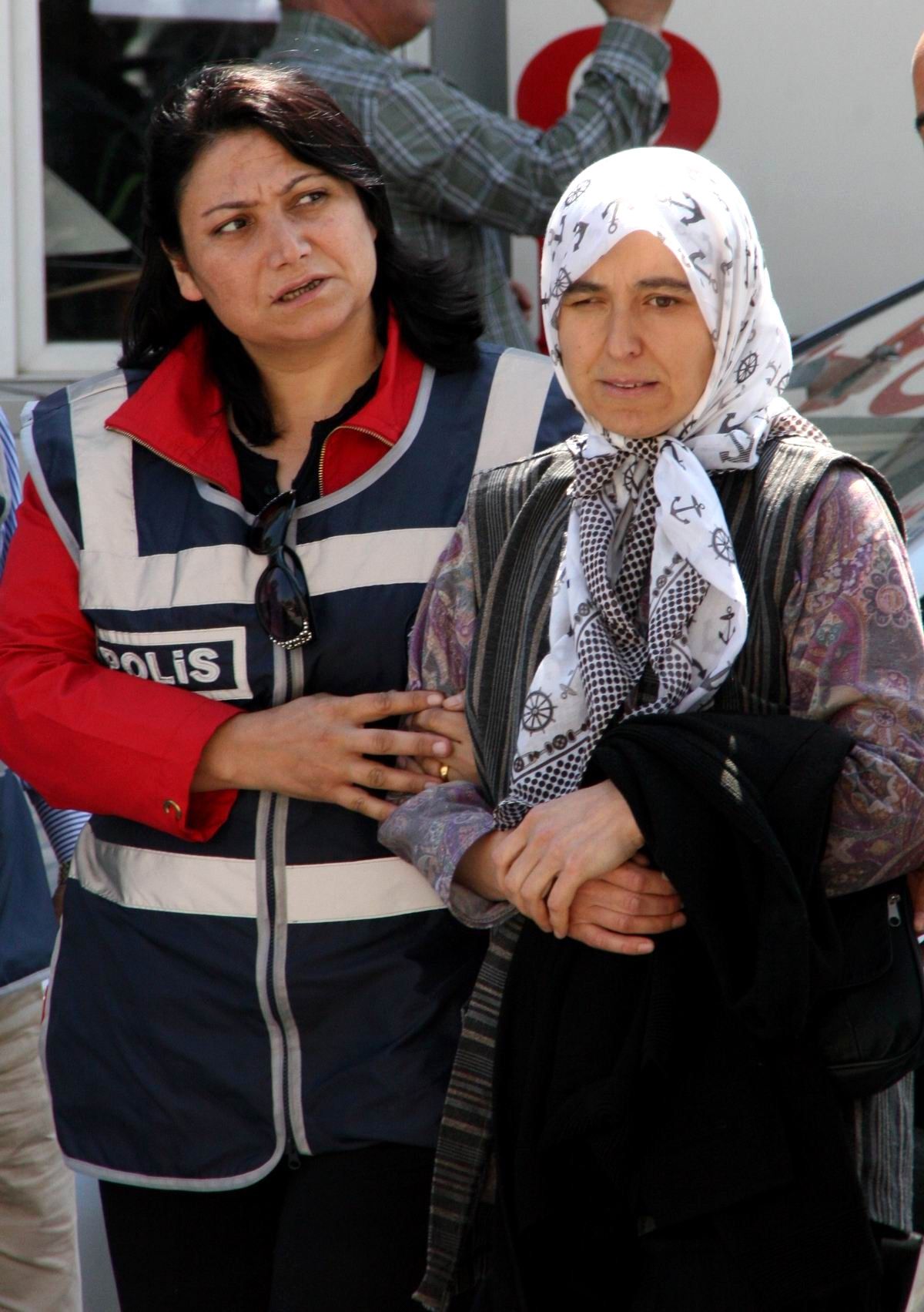 Dhkp-C Üyesi Olduğu İddia Edilen 6 Kişi Adliyeye Sevk Edildi