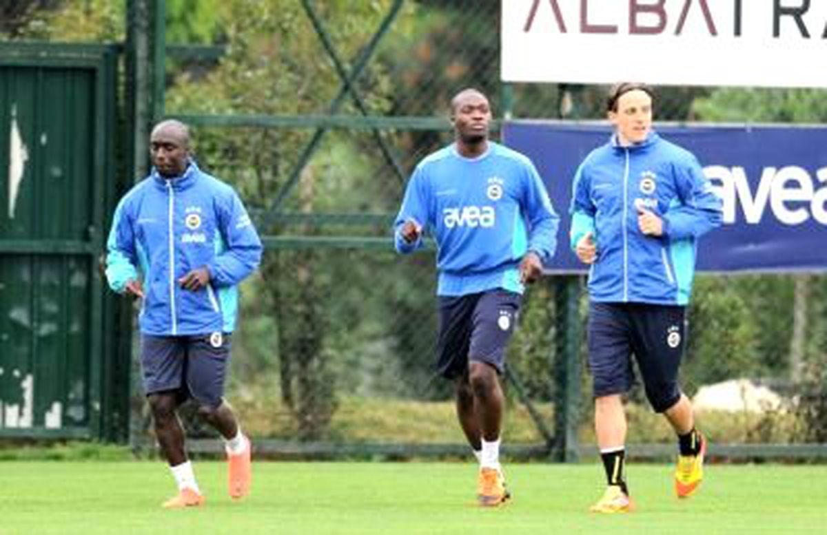 Fenerbahçe 5 Eksikle Çalıştı
