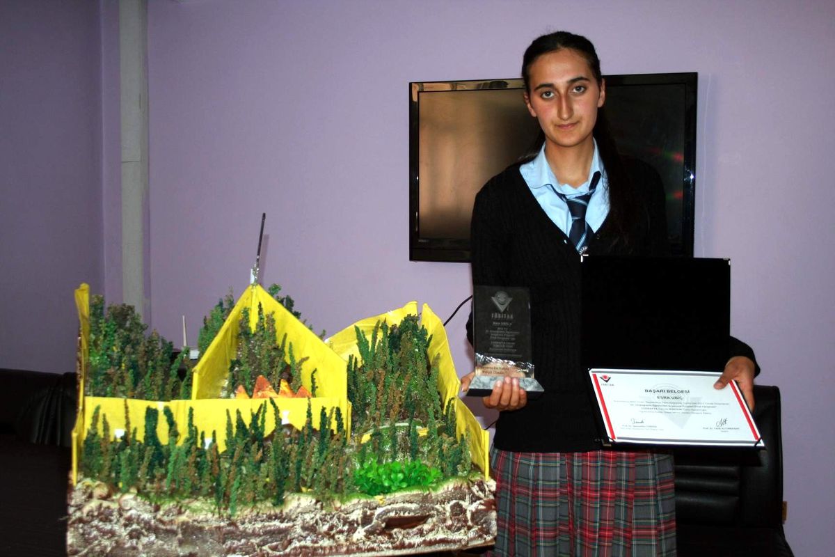 Kars Alparlan Lisesi Başarılara Doymuyor