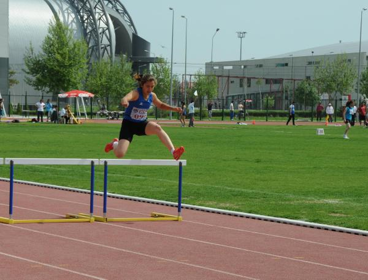 Kayseri\'de Atletizm Heyecanı