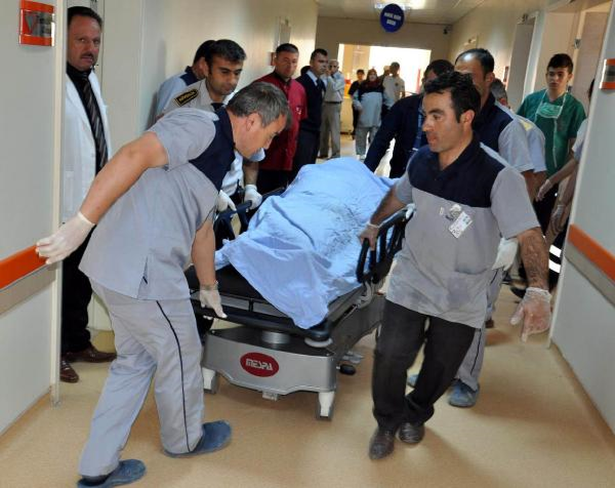 Köy Muhtarı, Tartıştığı Kardeşini Tabancayla Öldürdü
