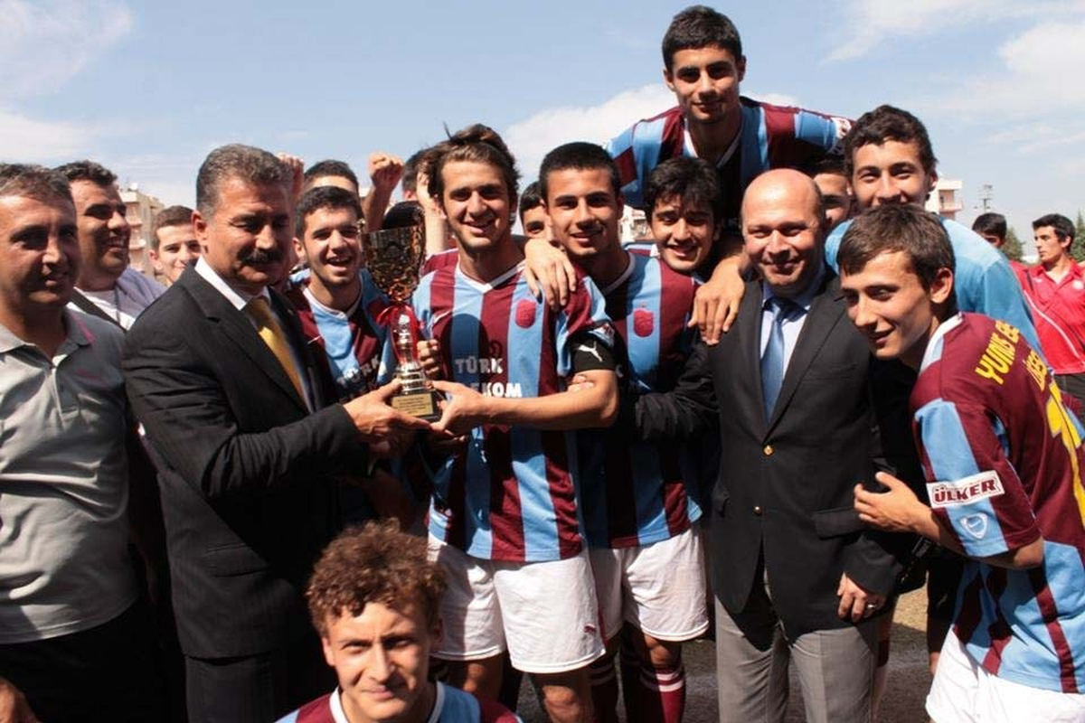 Liselerarası Futbolda Türkiye Şampiyonu Trabzon