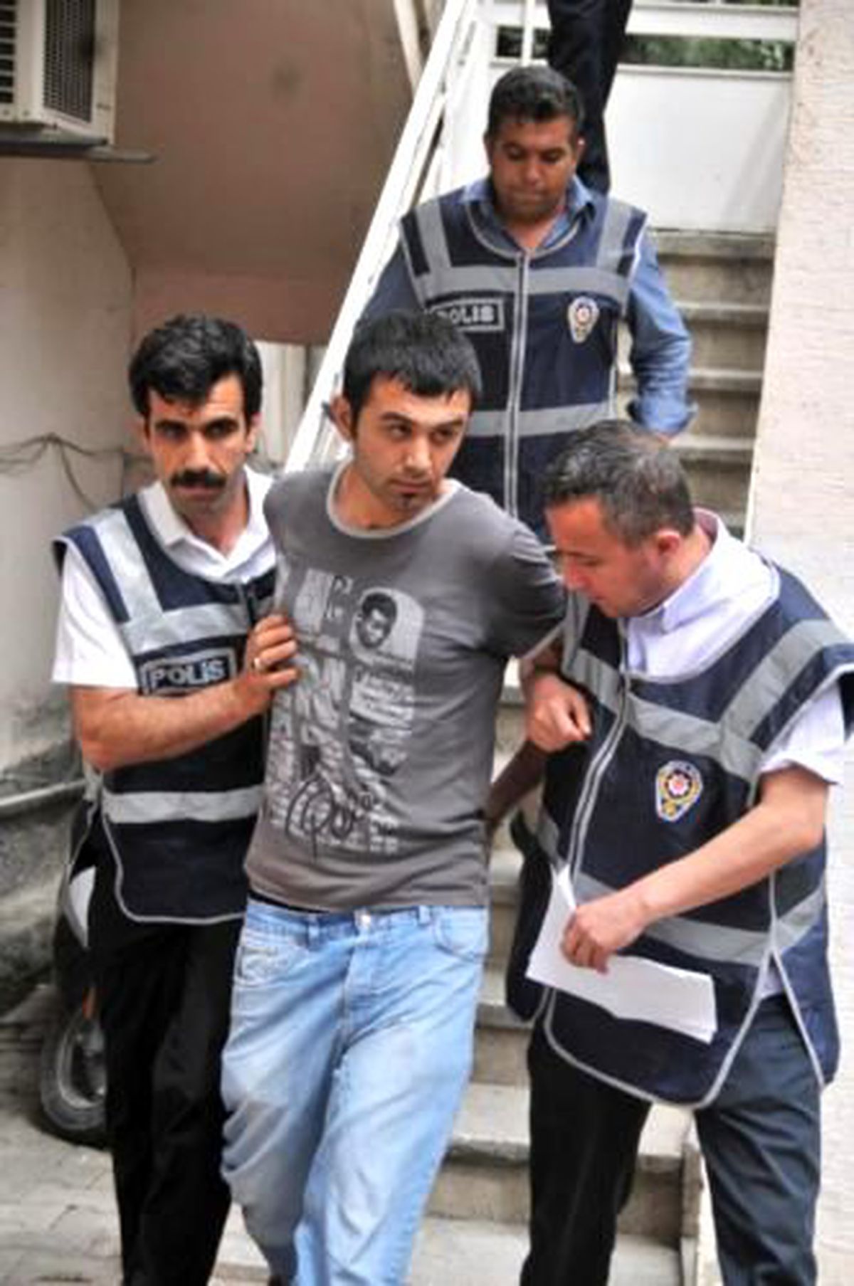 Liseli Sevgilisini Öldürmekle Suçlanana, Müebbet İstemi