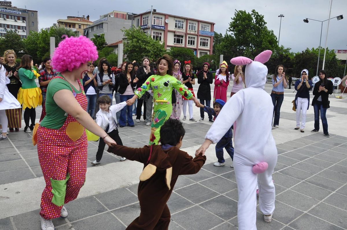 Myo Öğrencilerinden Kıyafet Balosu