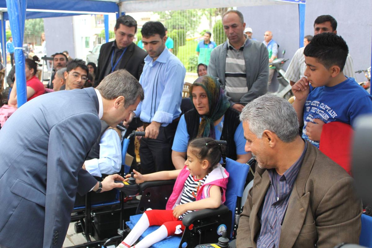 Şahinbey Belediyesi Engellilerin Ayağını Yerden Kesti