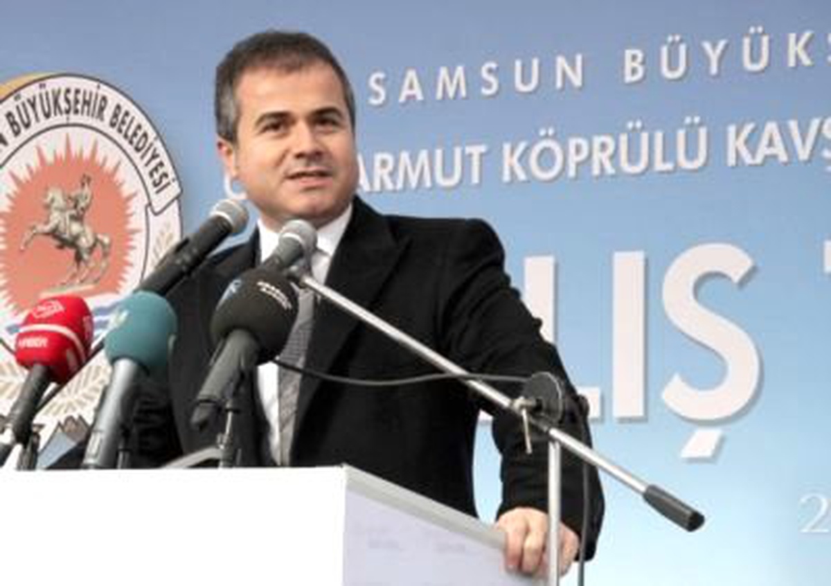 Samsunekbakan Kılıç'ı Protesto Etmek İsteyen Öğrencilere Polis Müdahale Etti